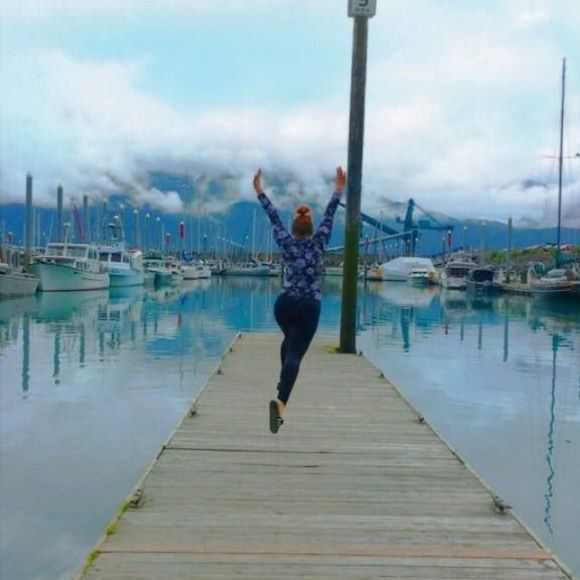 Meet your Posher, Whitney - Picture 1 of 1